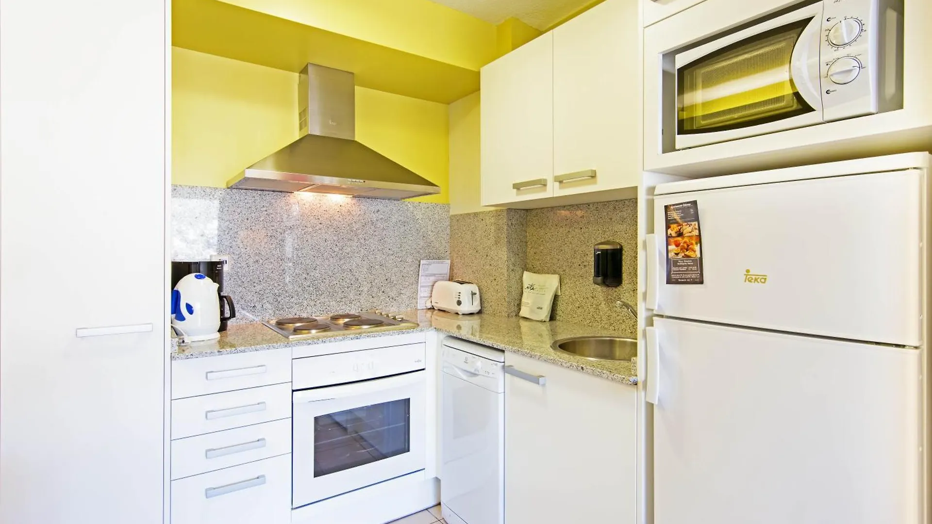 Apartaments Giberga La Massana 0*,