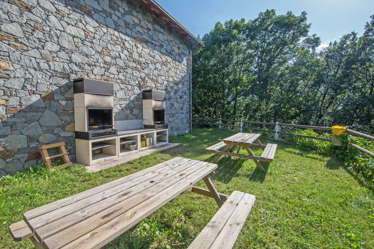 Apartaments Giberga La Massana 0*,